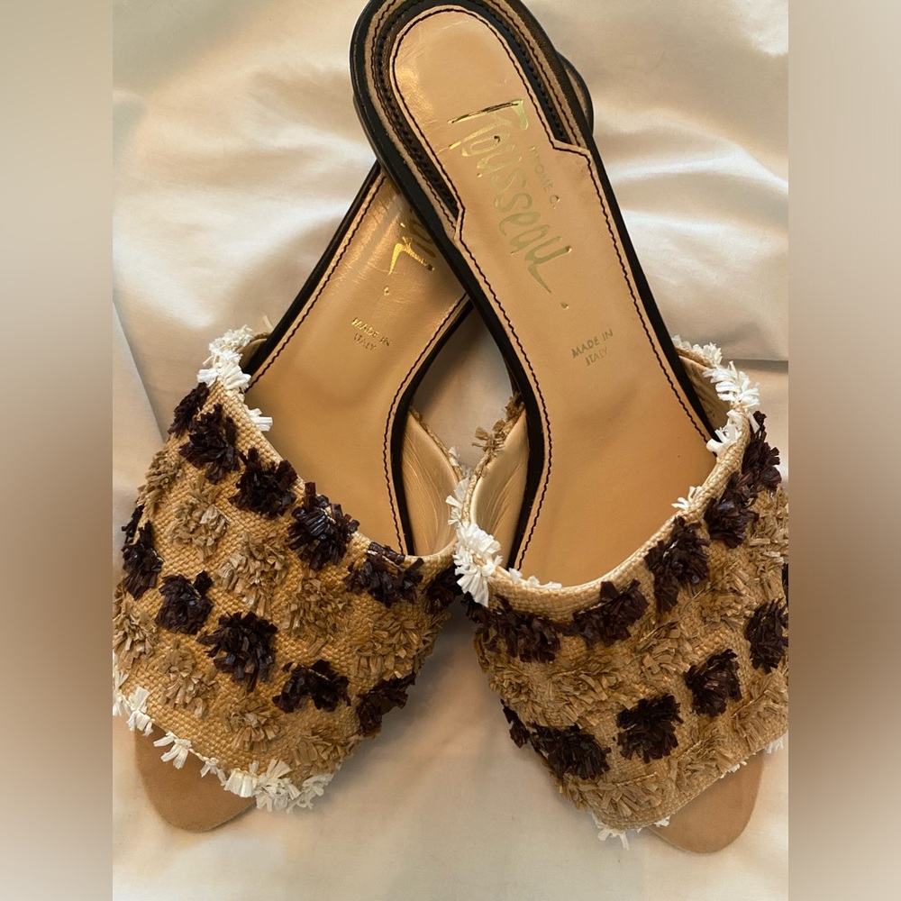NWOB Jerome C. Rousseau Pom Embellished Block Heel Peep Toe Slide size 38.5/US 8